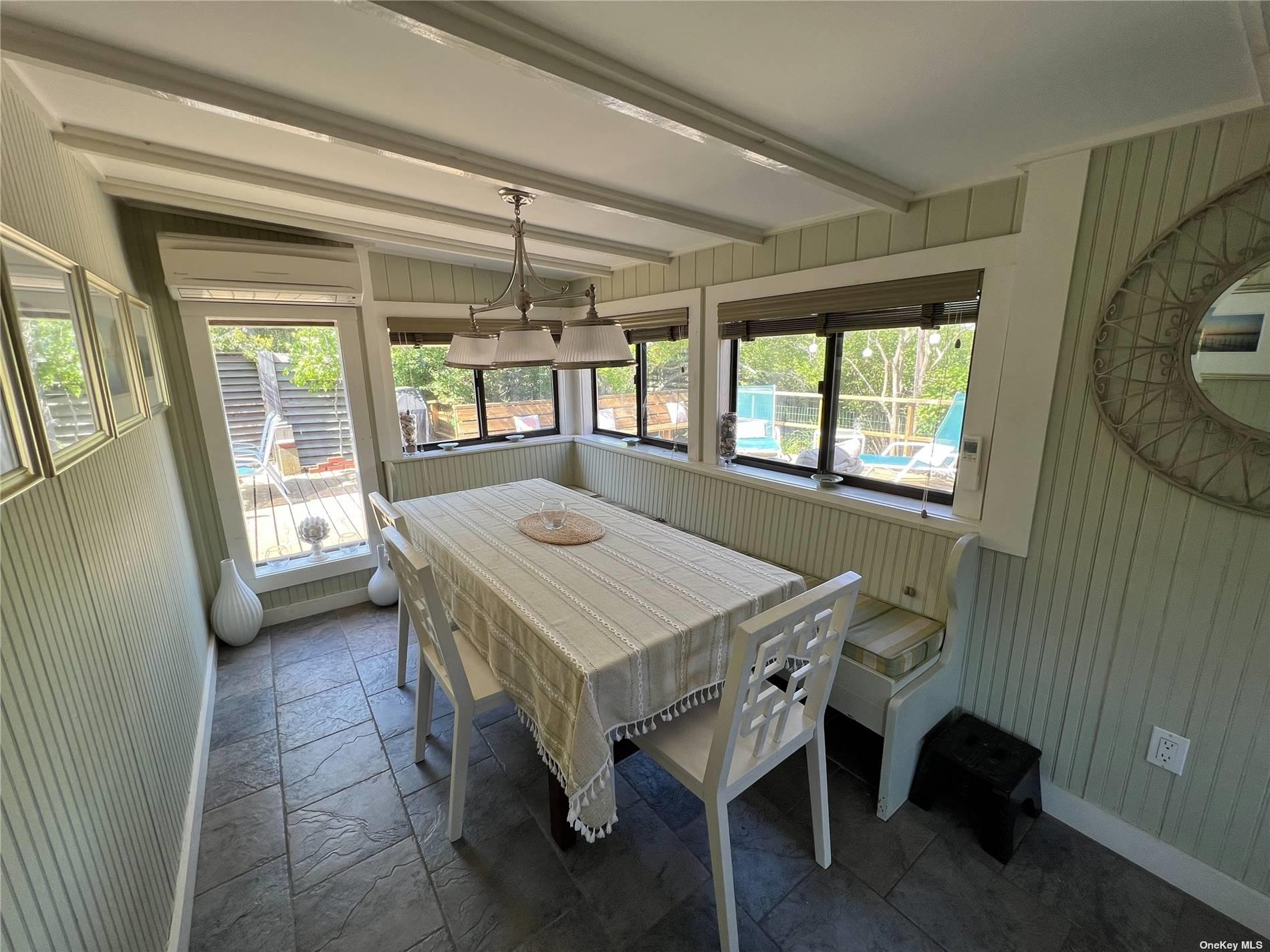 731 Ocean Breeze Walk Property Photo 6