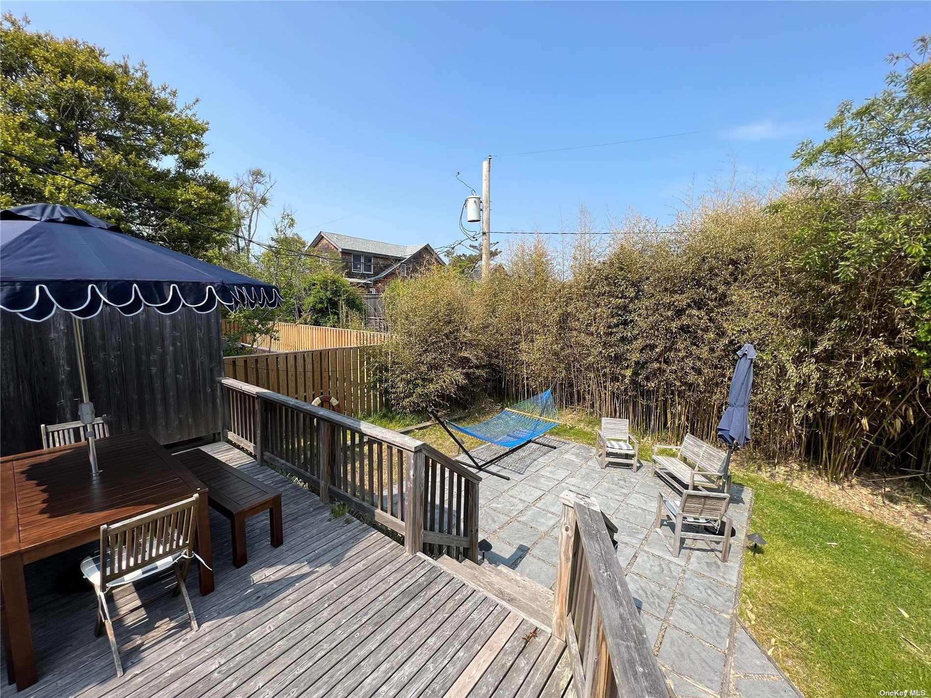 726 Ocean Breeze Walk Property Photo 11