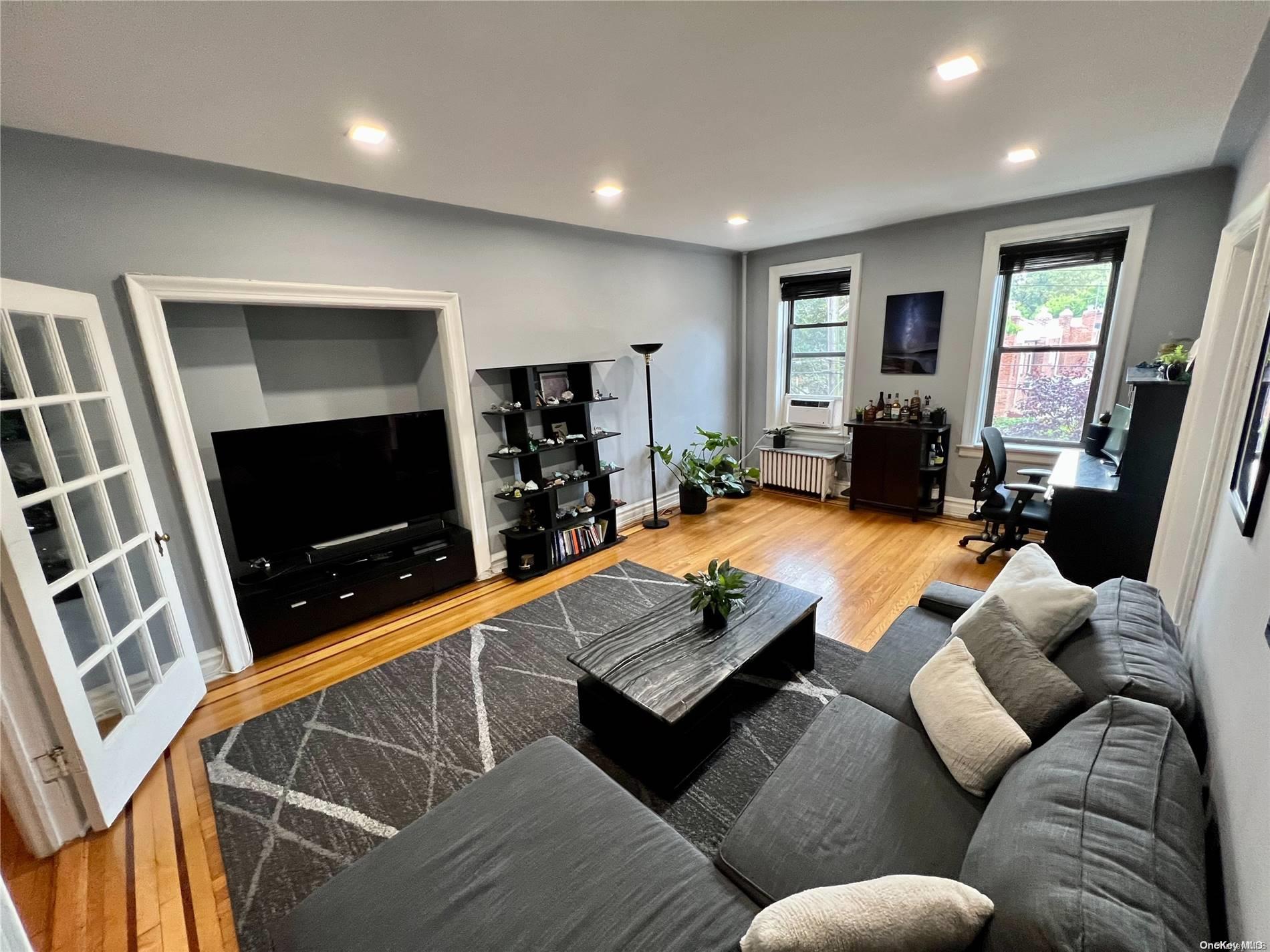 160-15 Powells Cove Boulevard A103 Property Photo 1