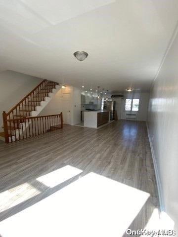 48-42 58th Lane Property Photo 6