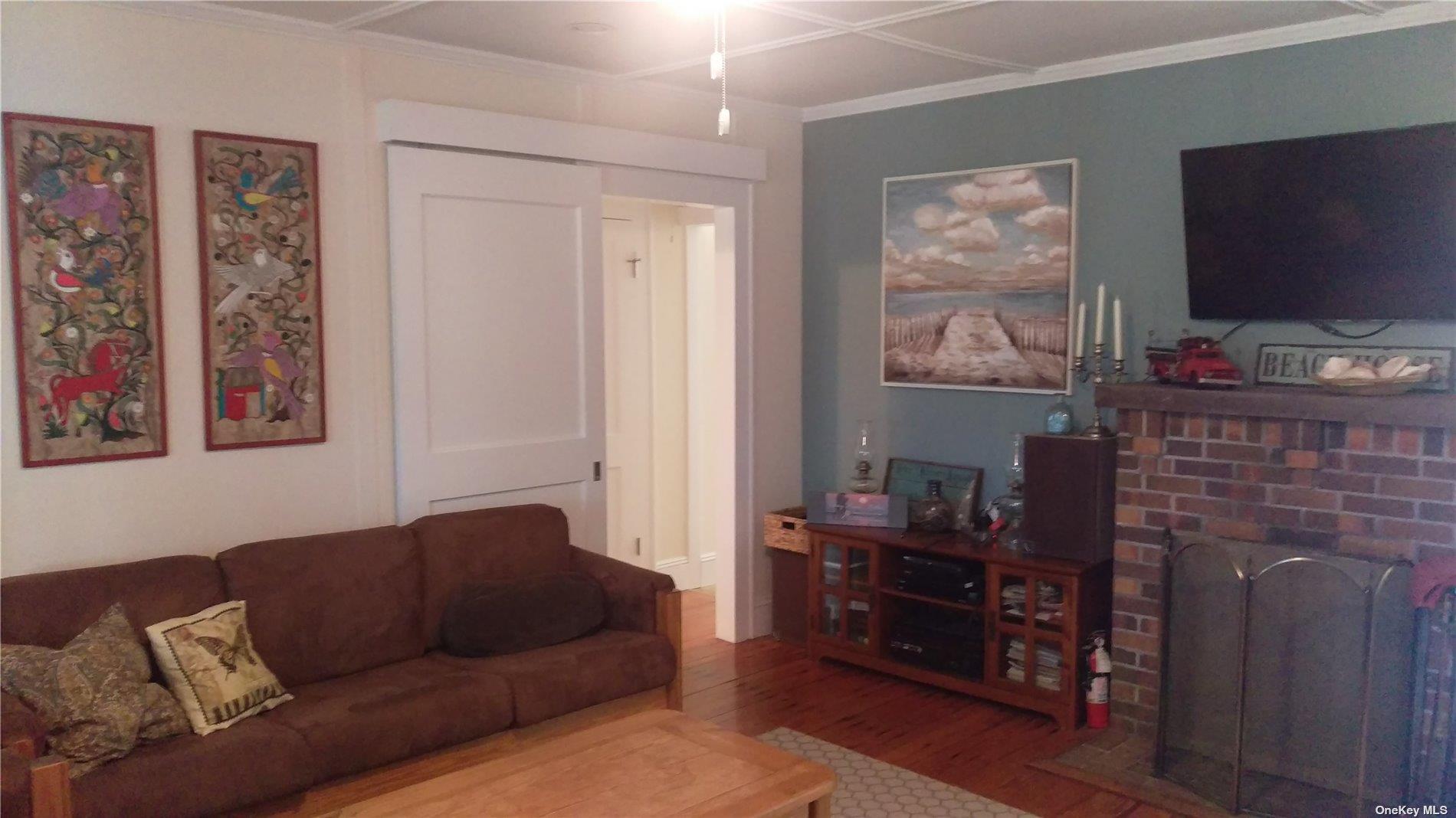 352 Surf Road Property Photo 3