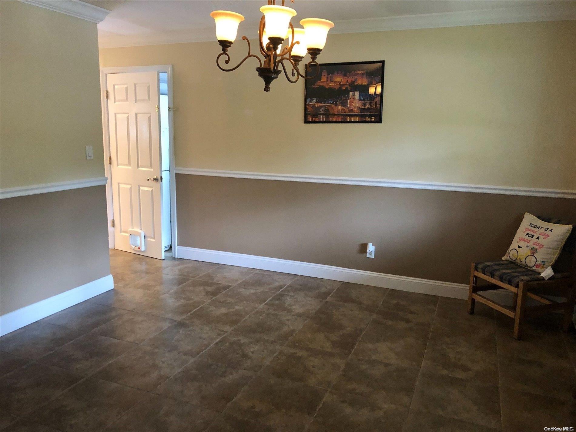 52 W Woodside Avenue Property Photo 10