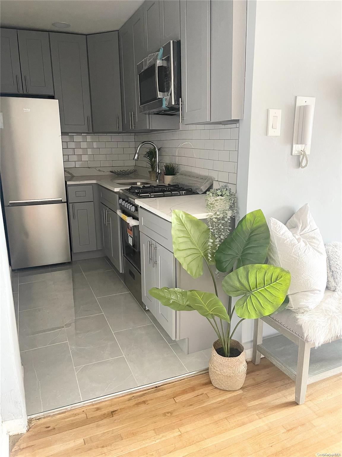 720 E31st 4k Property Photo 4