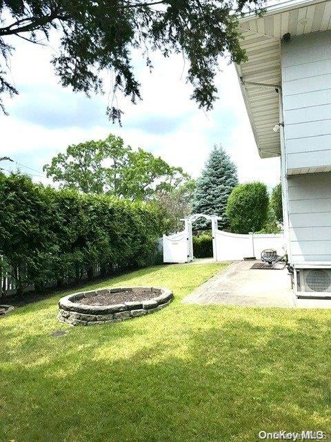 746 Vivian Ct 1 Property Photo 8