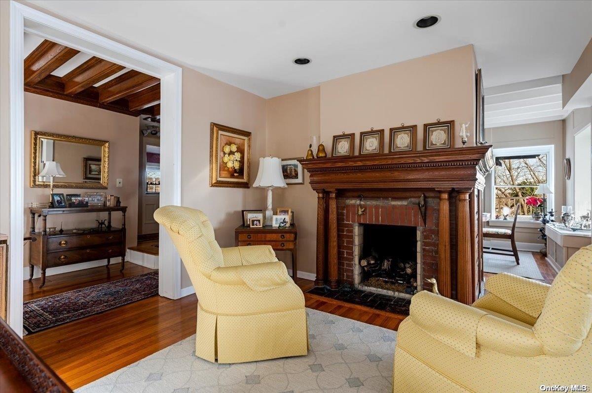 45 East Loop Road Property Photo 7