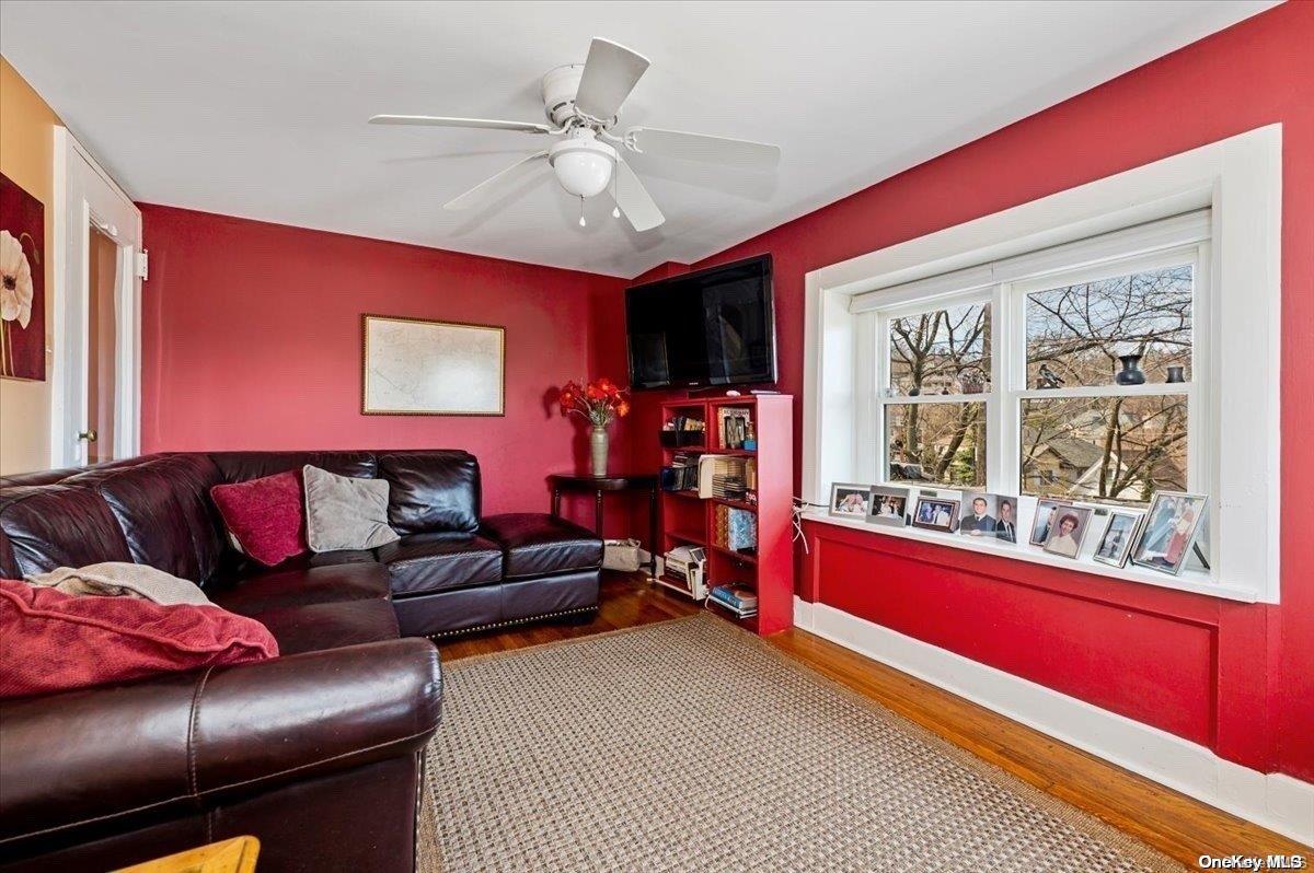45 East Loop Road Property Photo 12