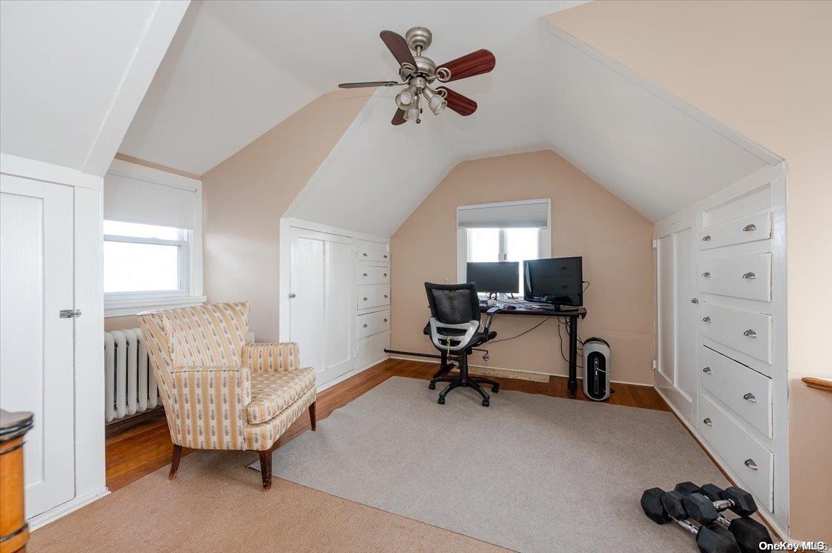 45 East Loop Road Property Photo 18