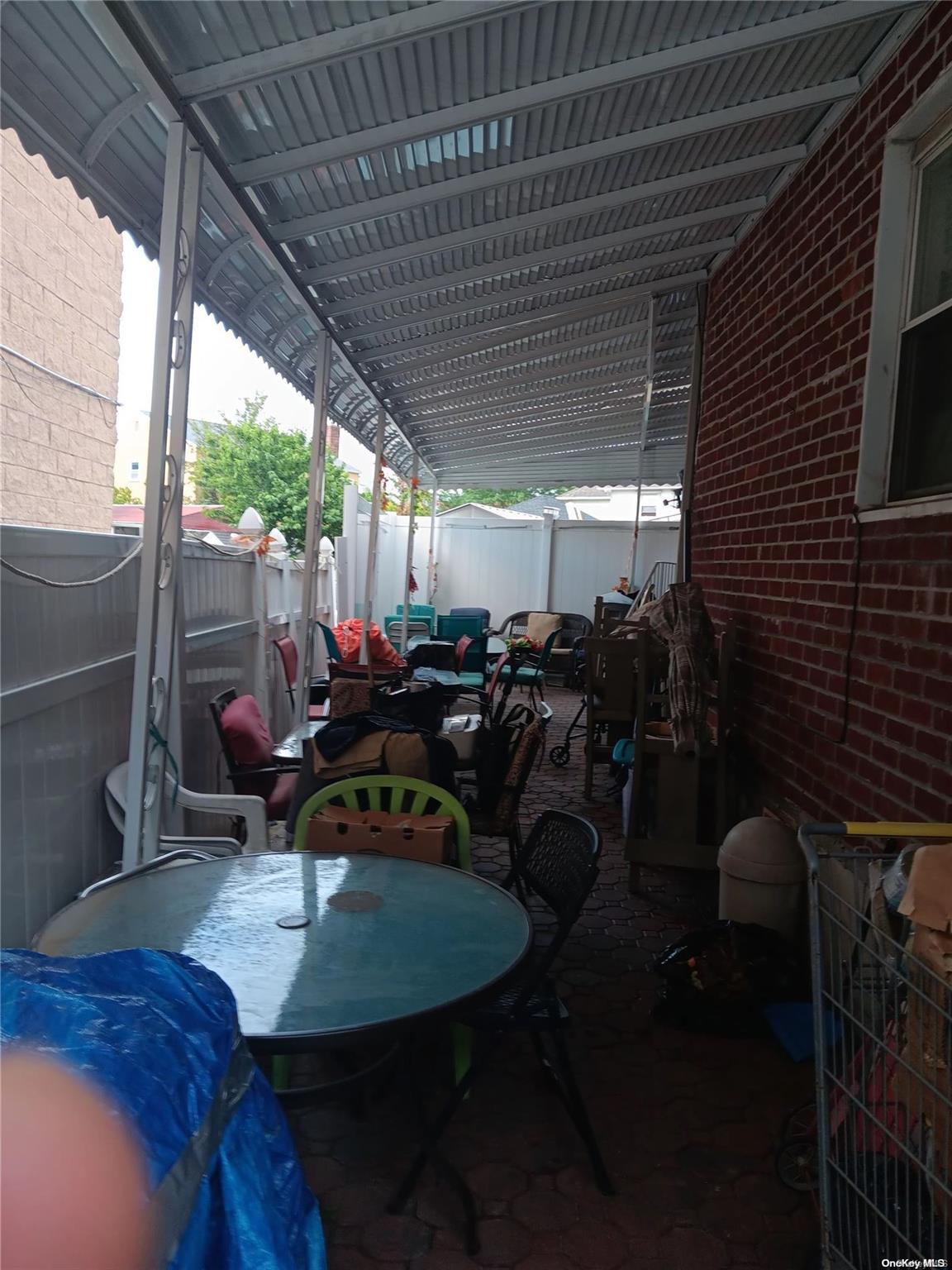 197-31 Carpenter Avenue Property Photo 3