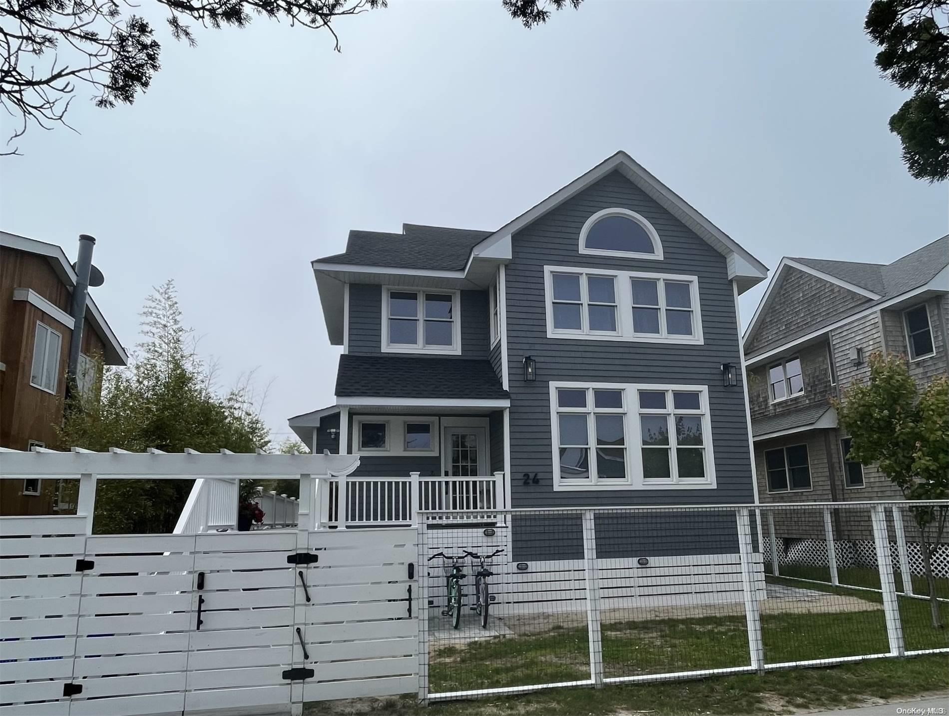 24 Bungalow Walk Property Photo 1