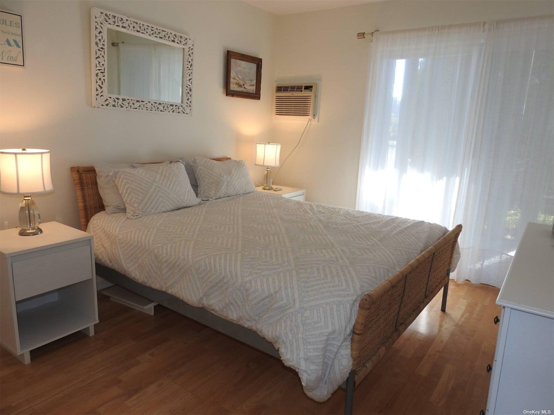 274 Dune Road 6 Property Photo 7