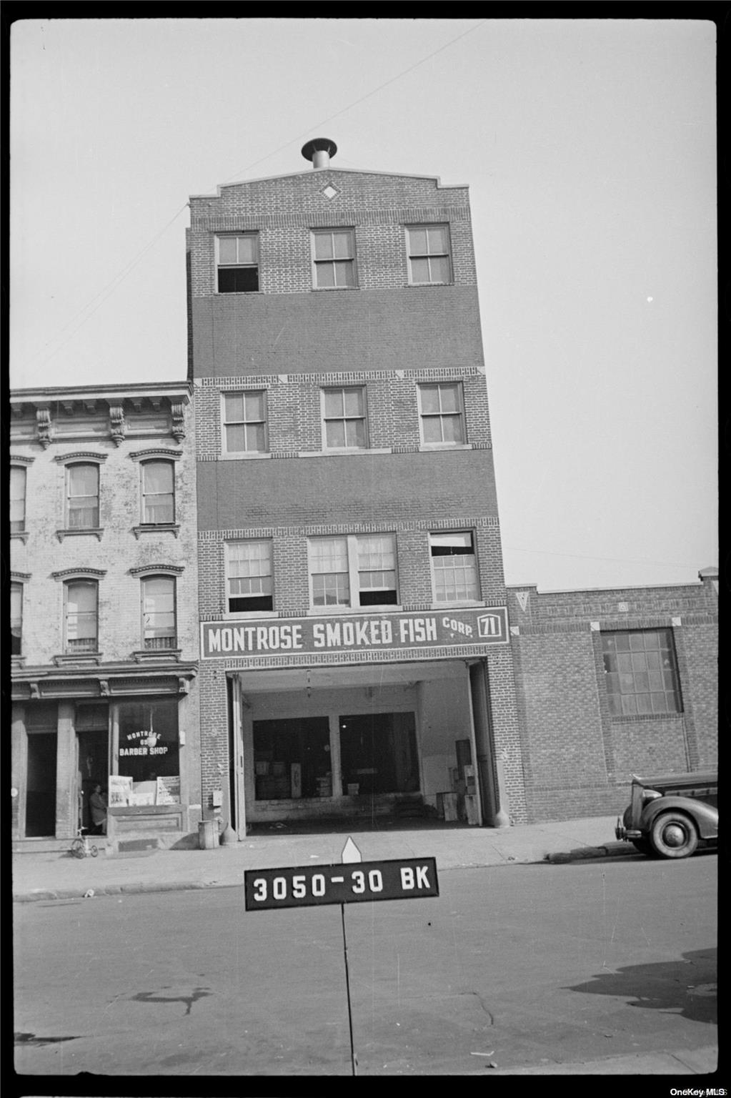 71 Montrose Avenue Property Photo 4