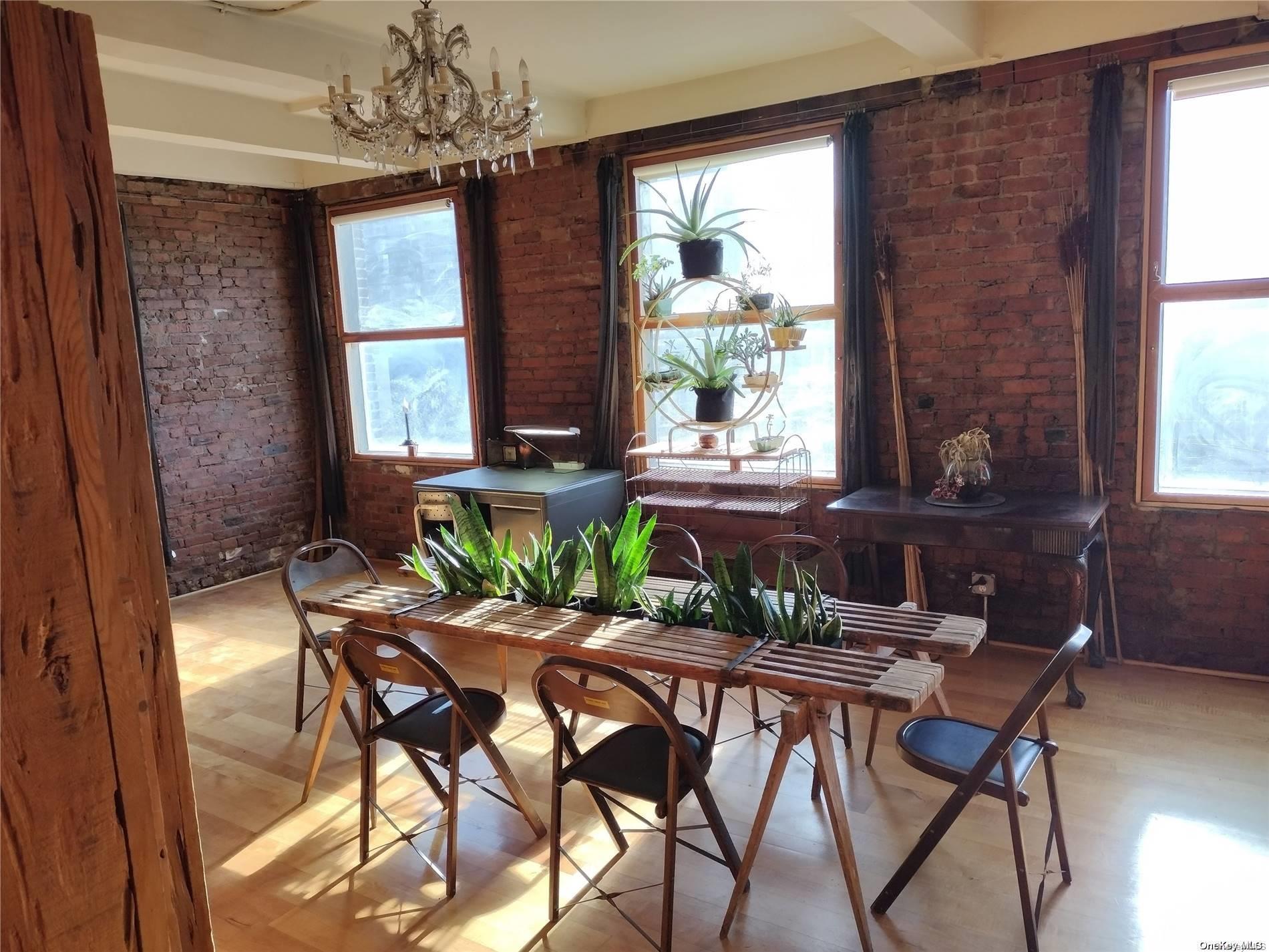 71 Montrose Avenue Property Photo 21