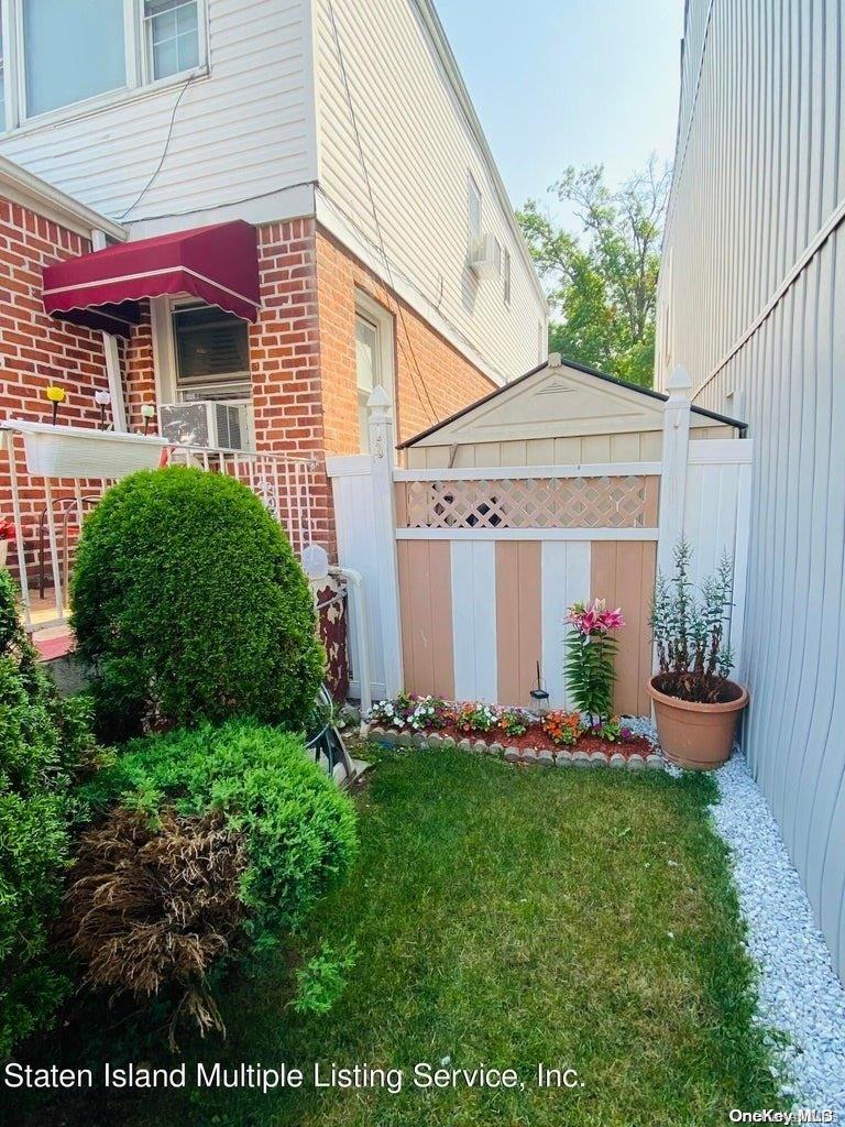 97-47 94 Th Street Property Photo 3