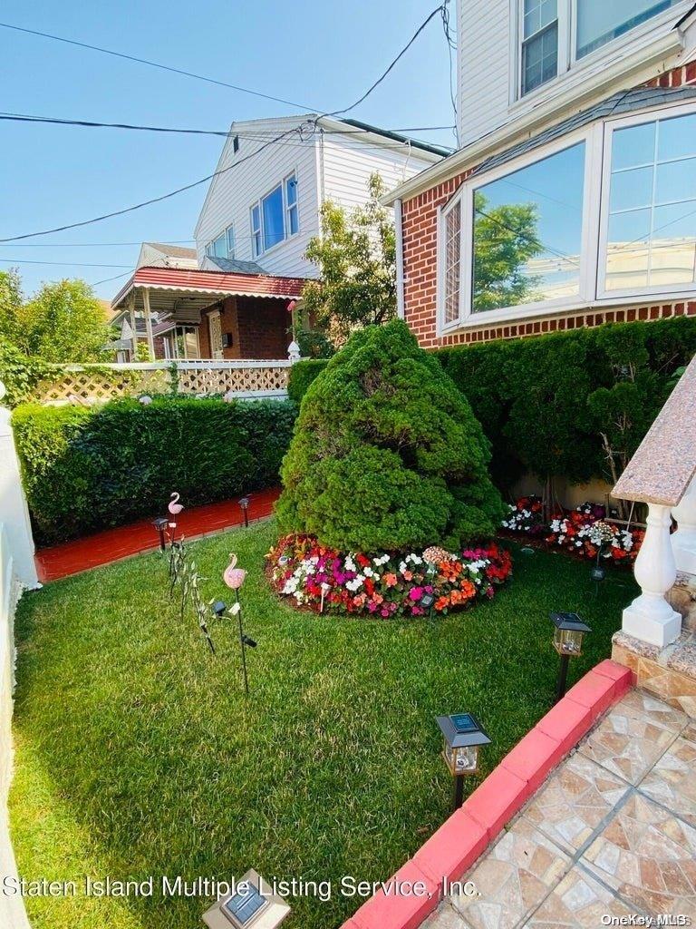 97-47 94 Th Street Property Photo 4