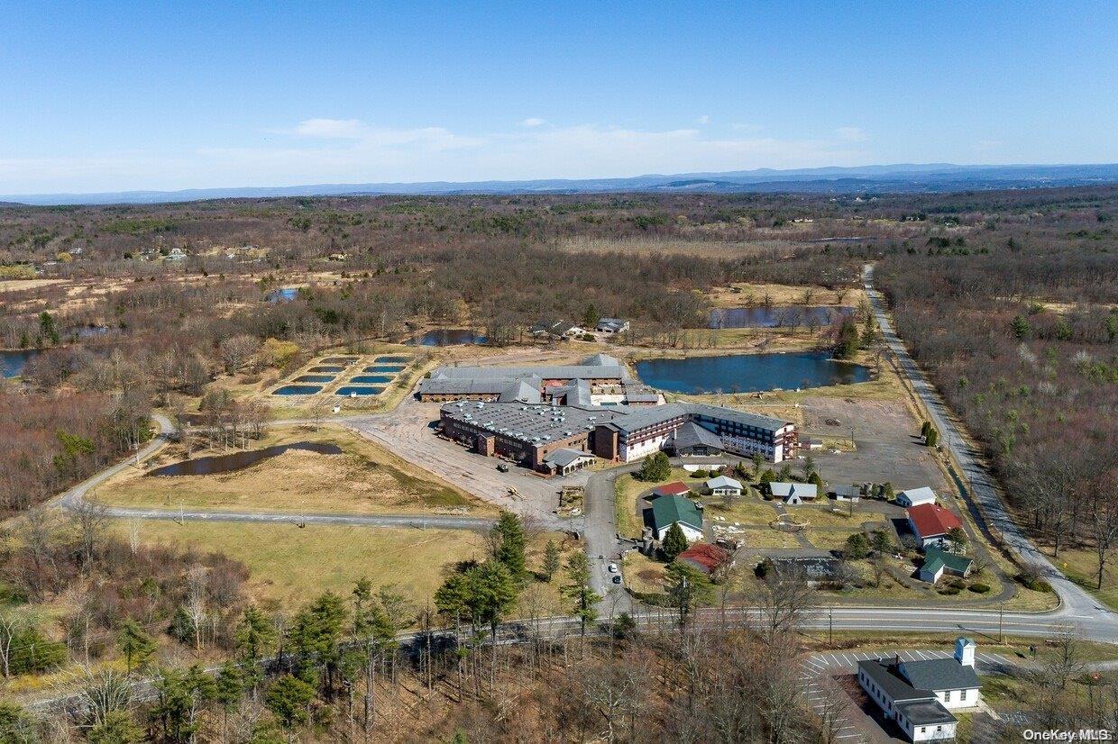 4858 32 Route Property Photo 3