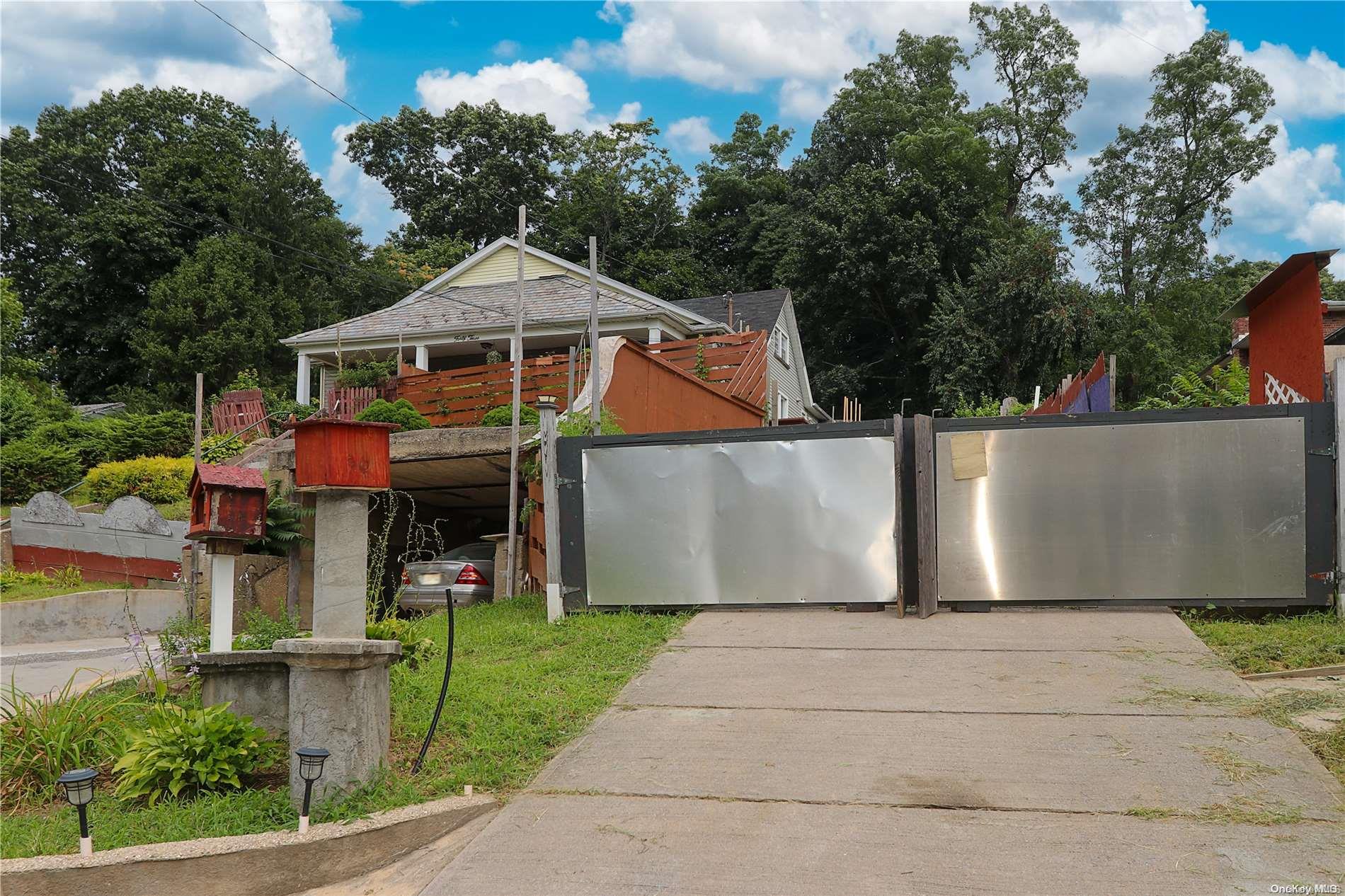 43 Ravine Avenue Property Photo 2