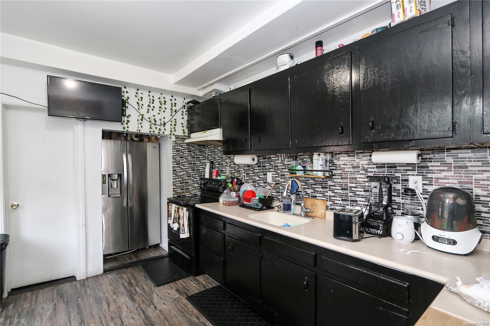 43 Ravine Avenue Property Photo 6