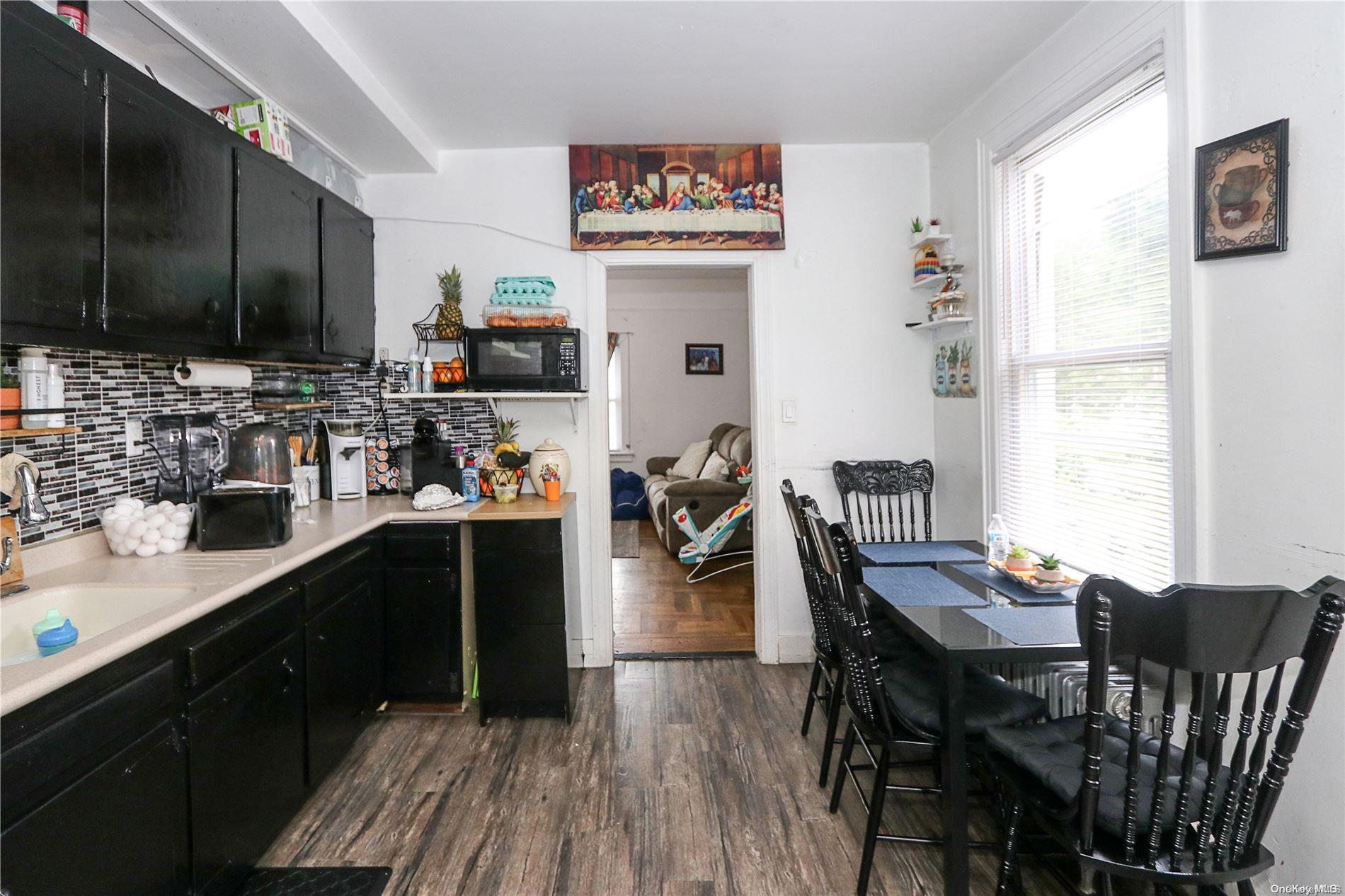 43 Ravine Avenue Property Photo 8