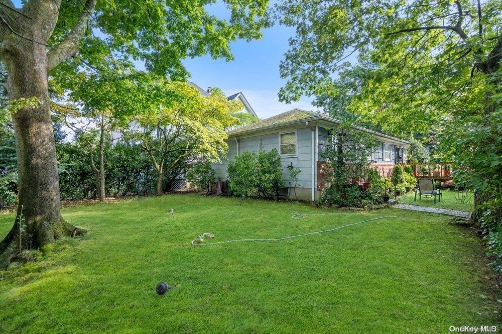 1931 Miller Place Property Photo 3