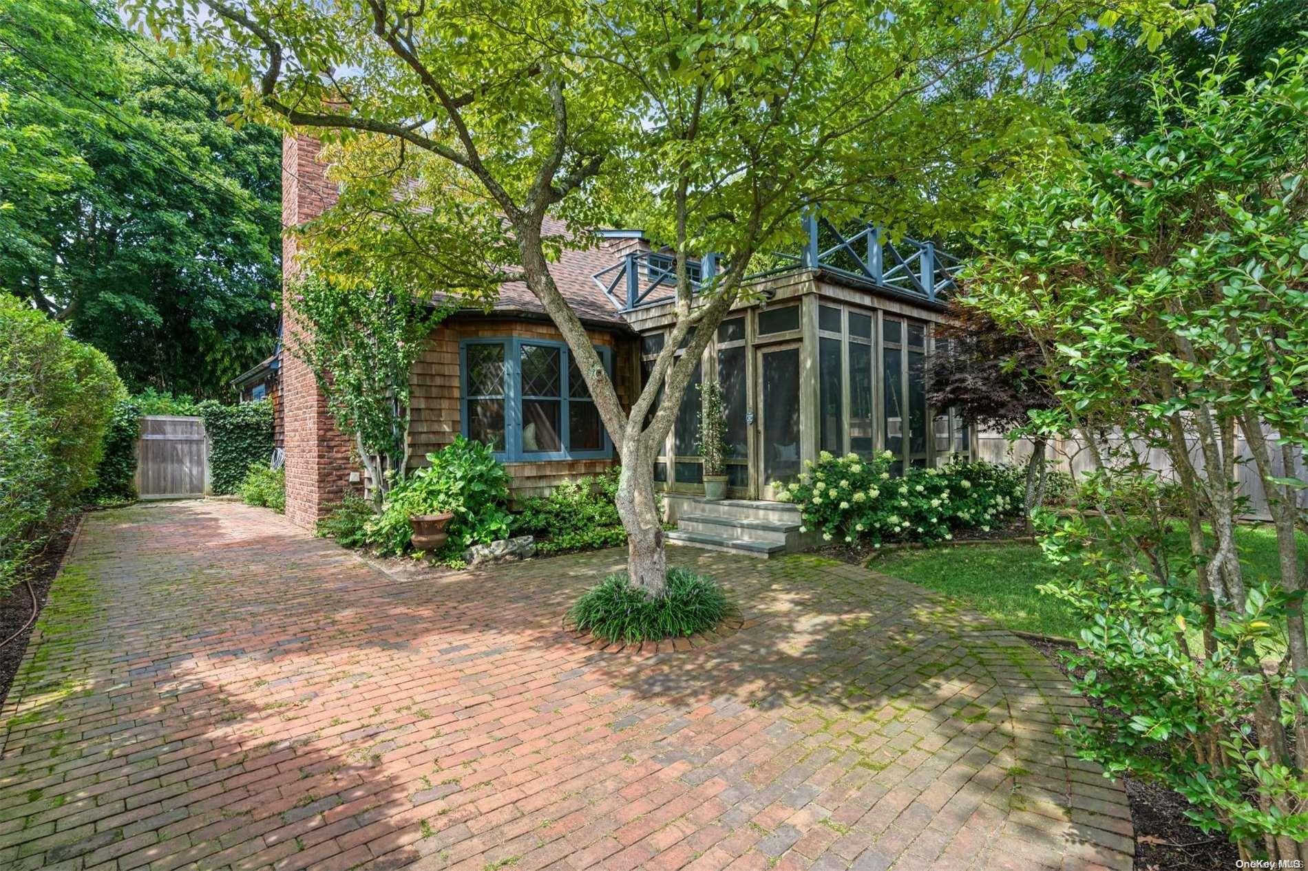 14 Hamilton Street Property Photo 1