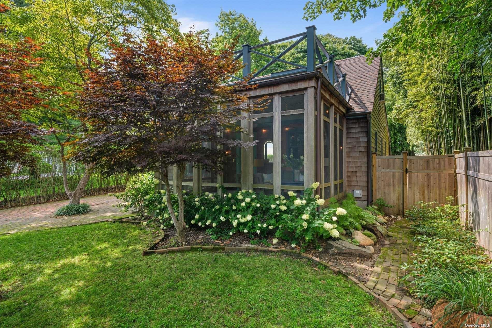 14 Hamilton Street Property Photo 2
