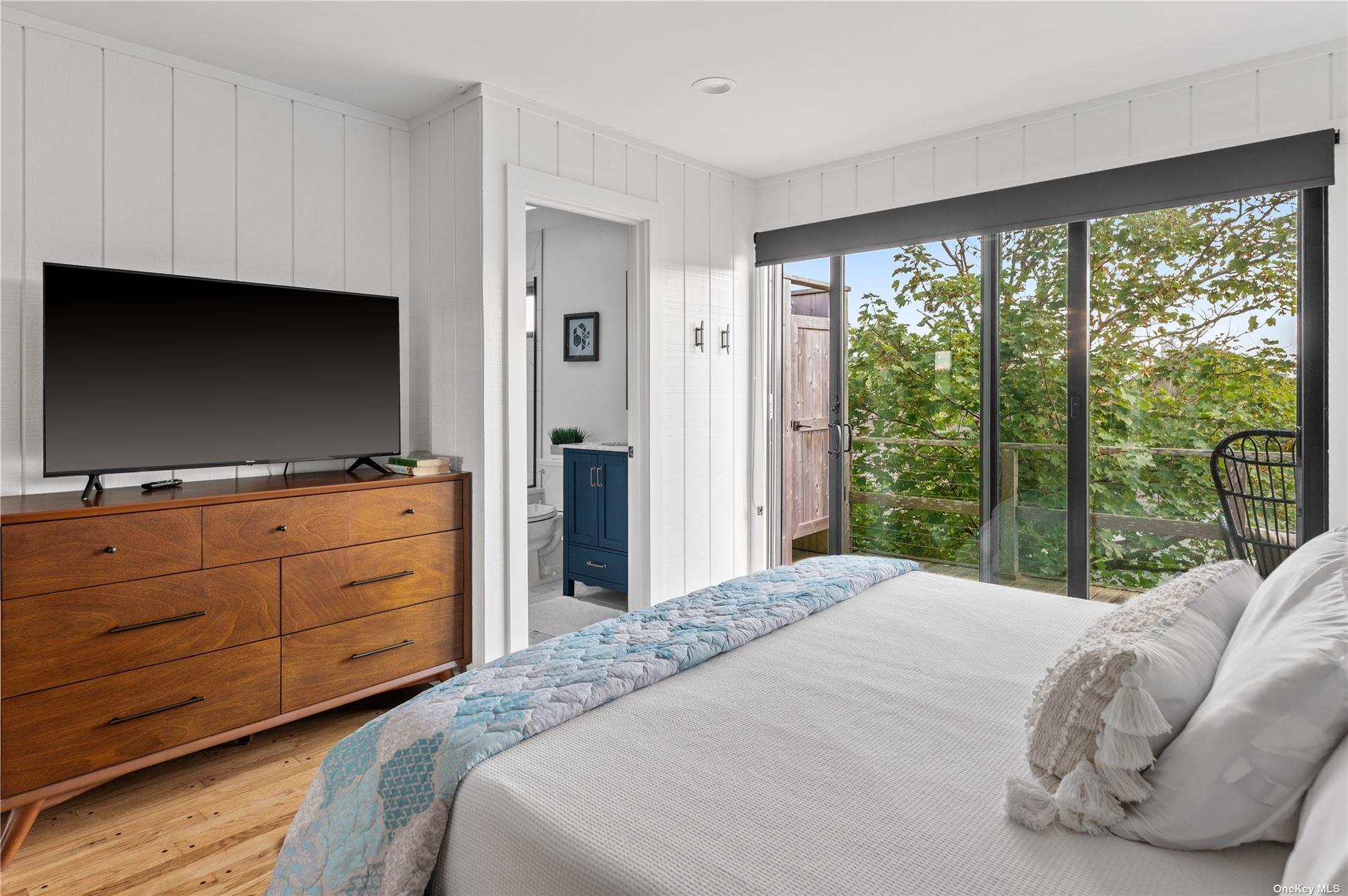 220 Cottage Walk Property Photo 19
