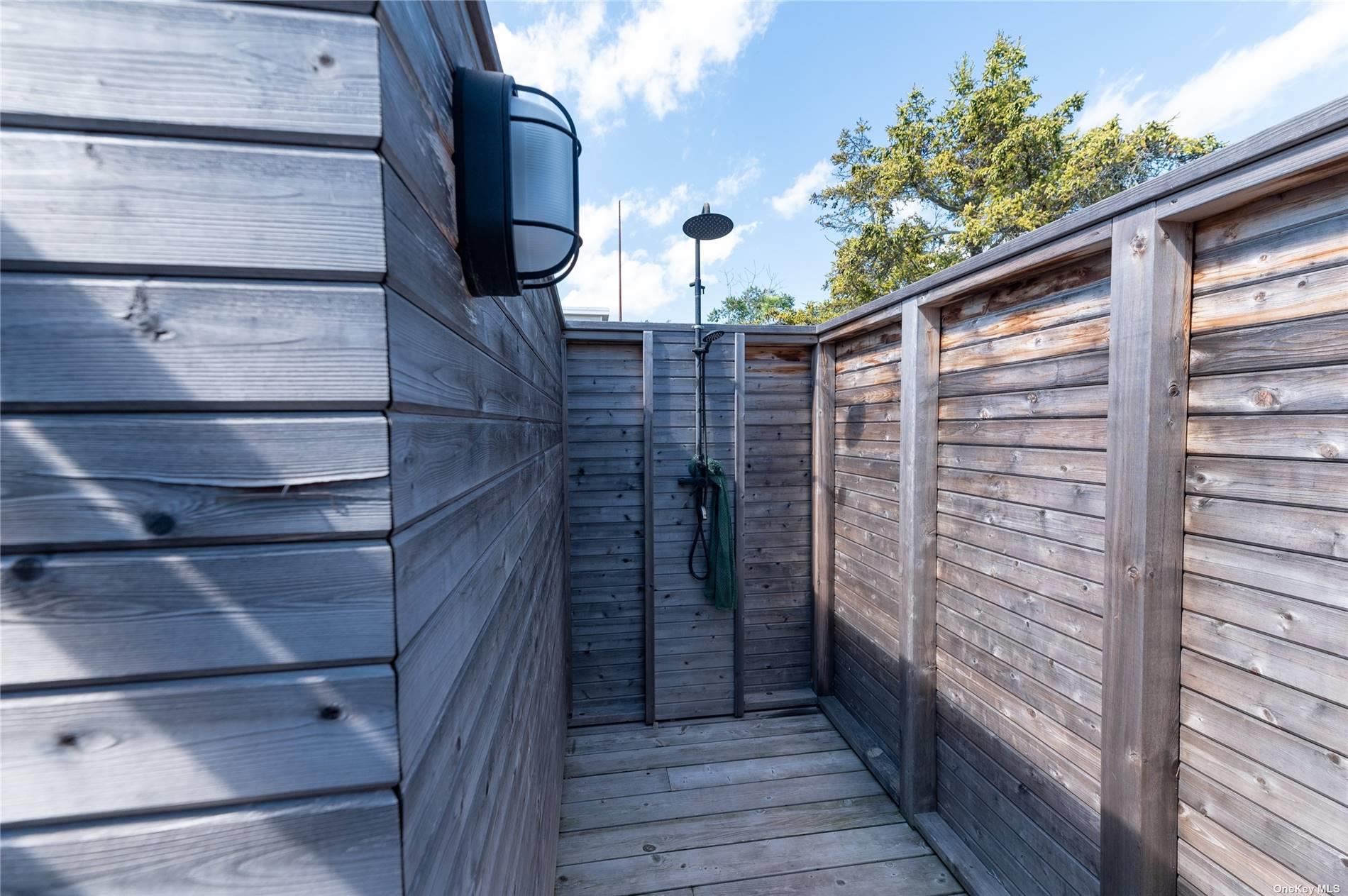220 Cottage Walk Property Photo 28