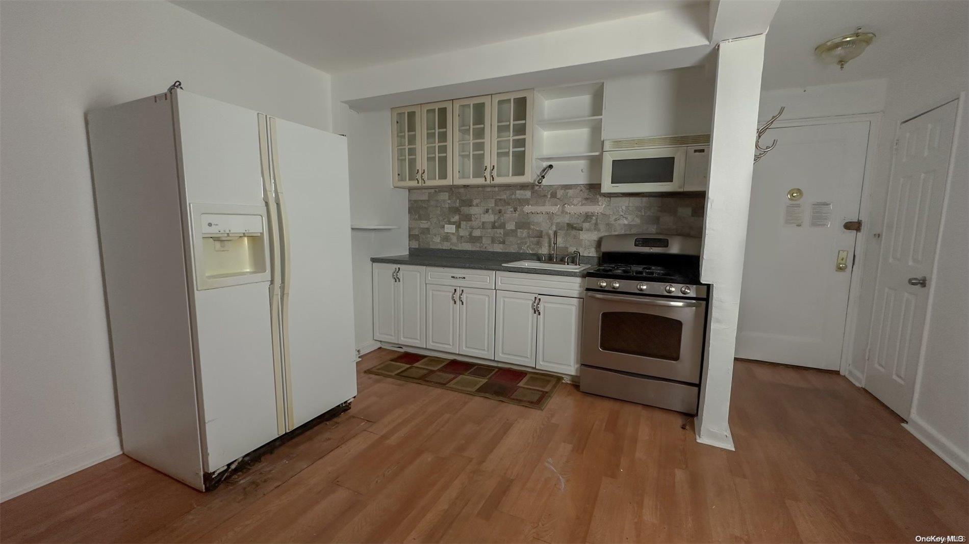 102-55 67th Rd 2x Property Photo 6