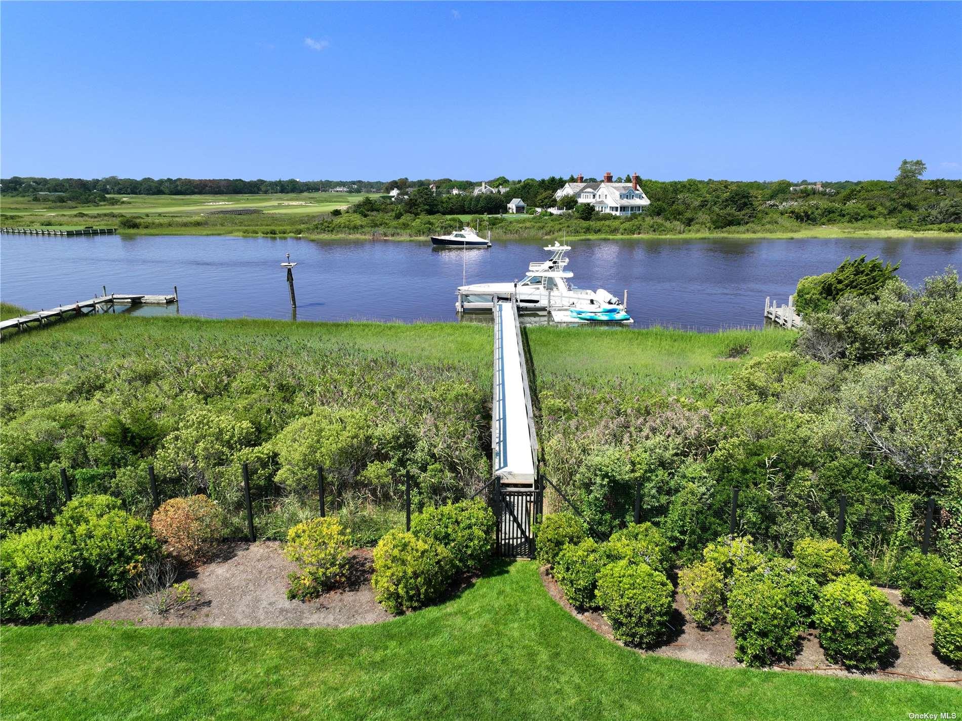 157 Dune Road Property Photo 8
