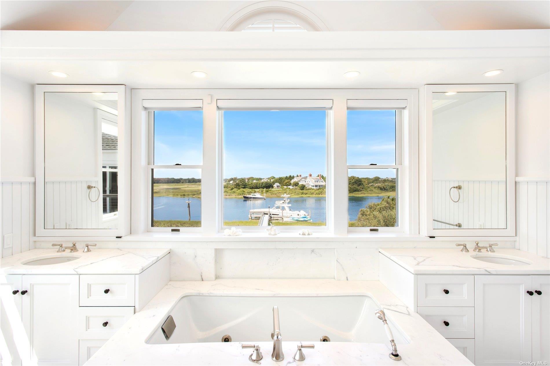 157 Dune Road Property Photo 14