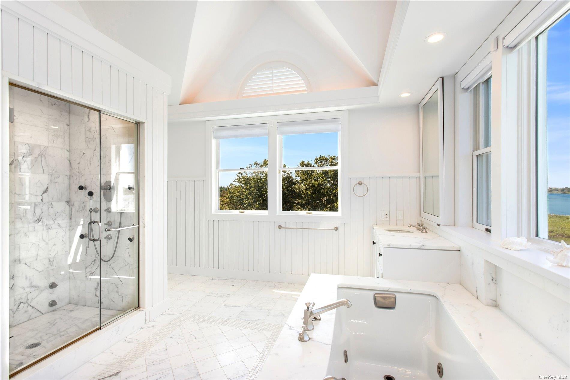 157 Dune Road Property Photo 15