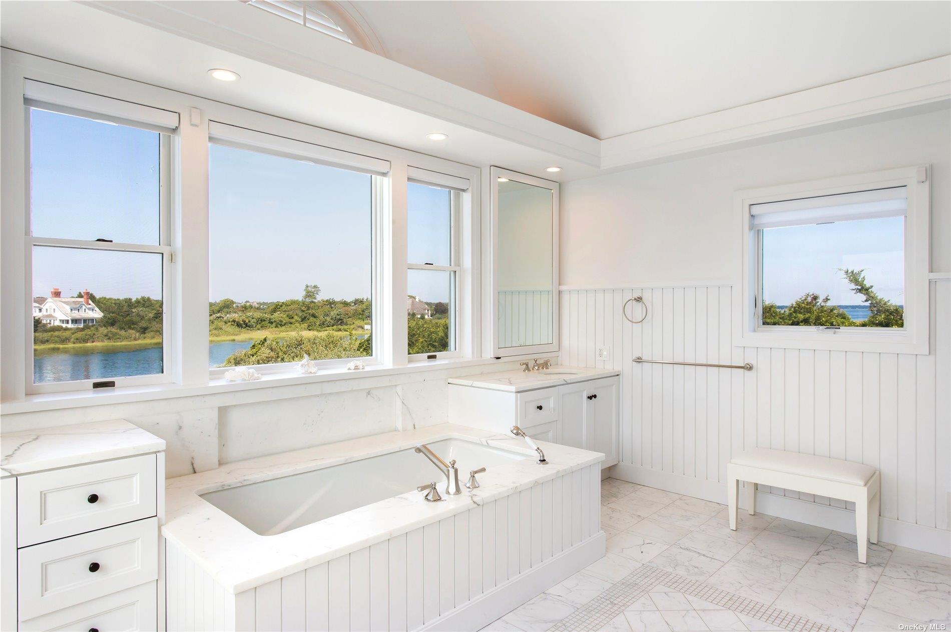 157 Dune Road Property Photo 16