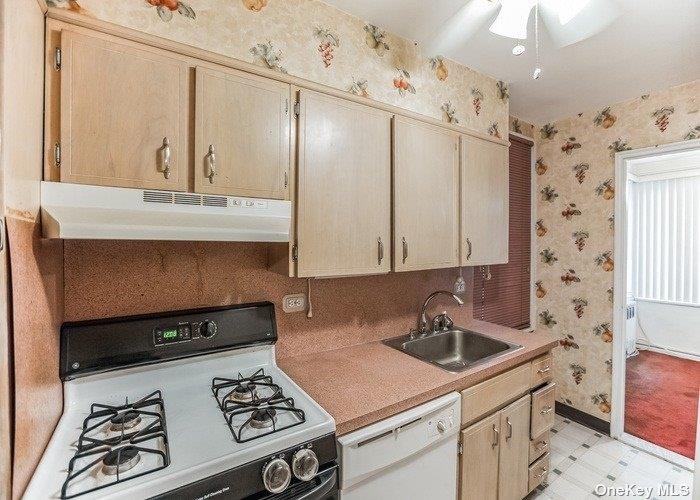 18-70 211 Street 2a Property Photo 14