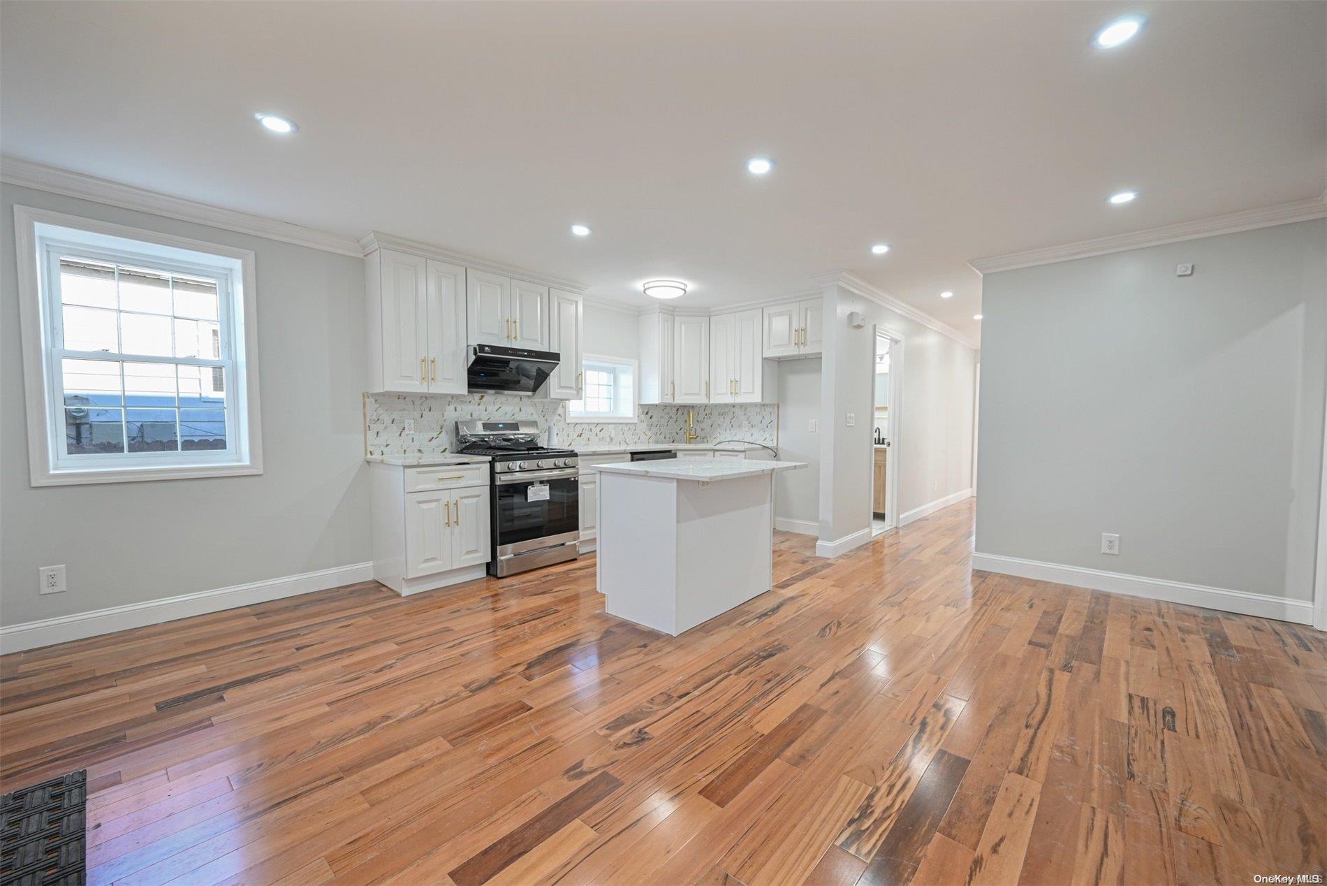 161-16 129 Avenue Property Photo 5