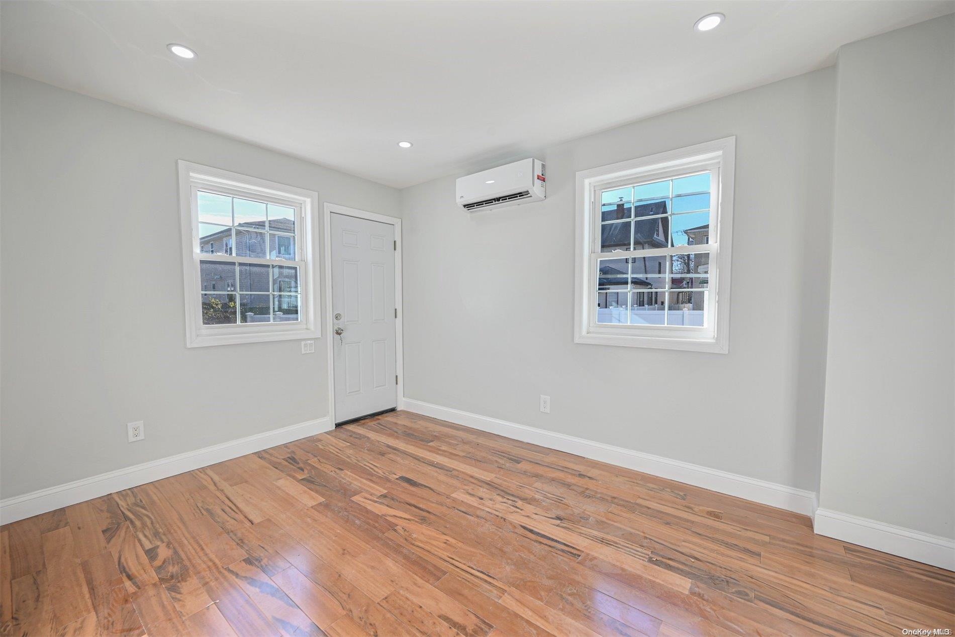 161-16 129 Avenue Property Photo 7