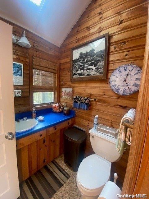 970 Surfview Walk Property Photo 9