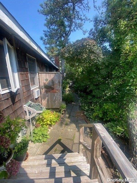 970 Surfview Walk Property Photo 13