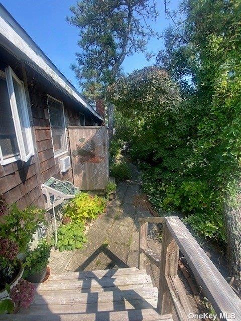 970 Surfview Walk Property Photo 13