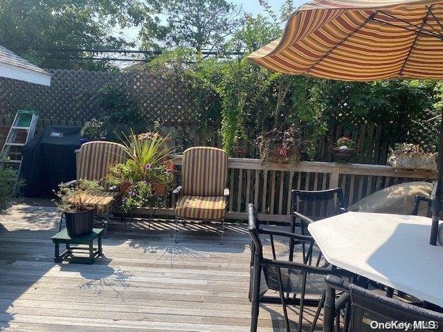 970 Surfview Walk Property Photo 15