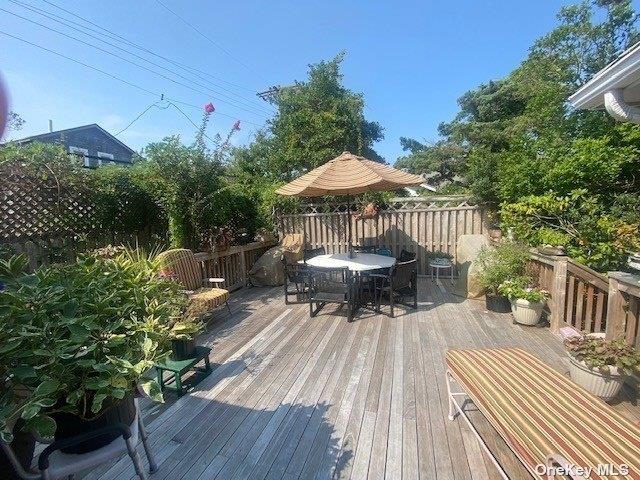 970 Surfview Walk Property Photo 16