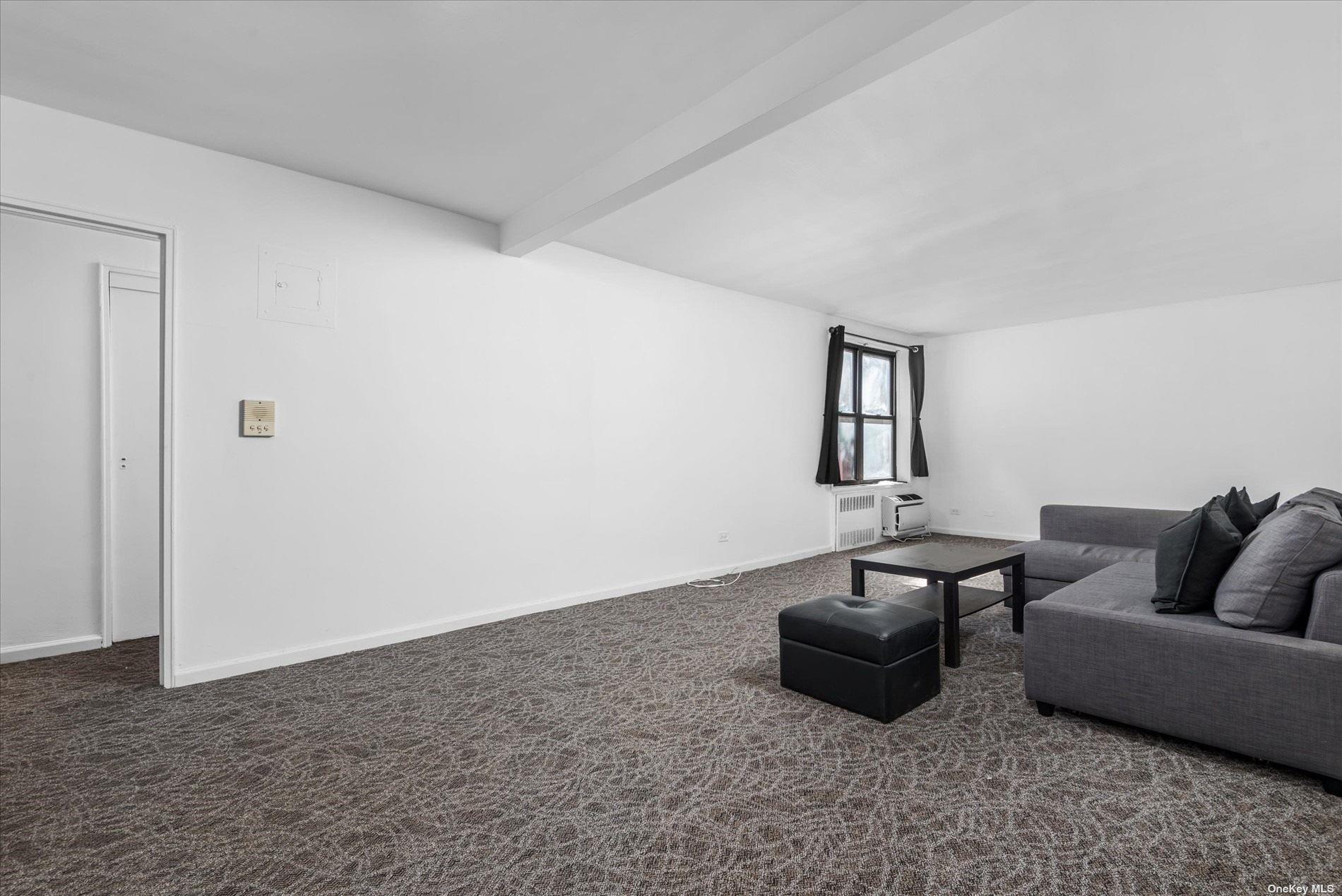 65-15 38th Avenue 5r Property Photo 3