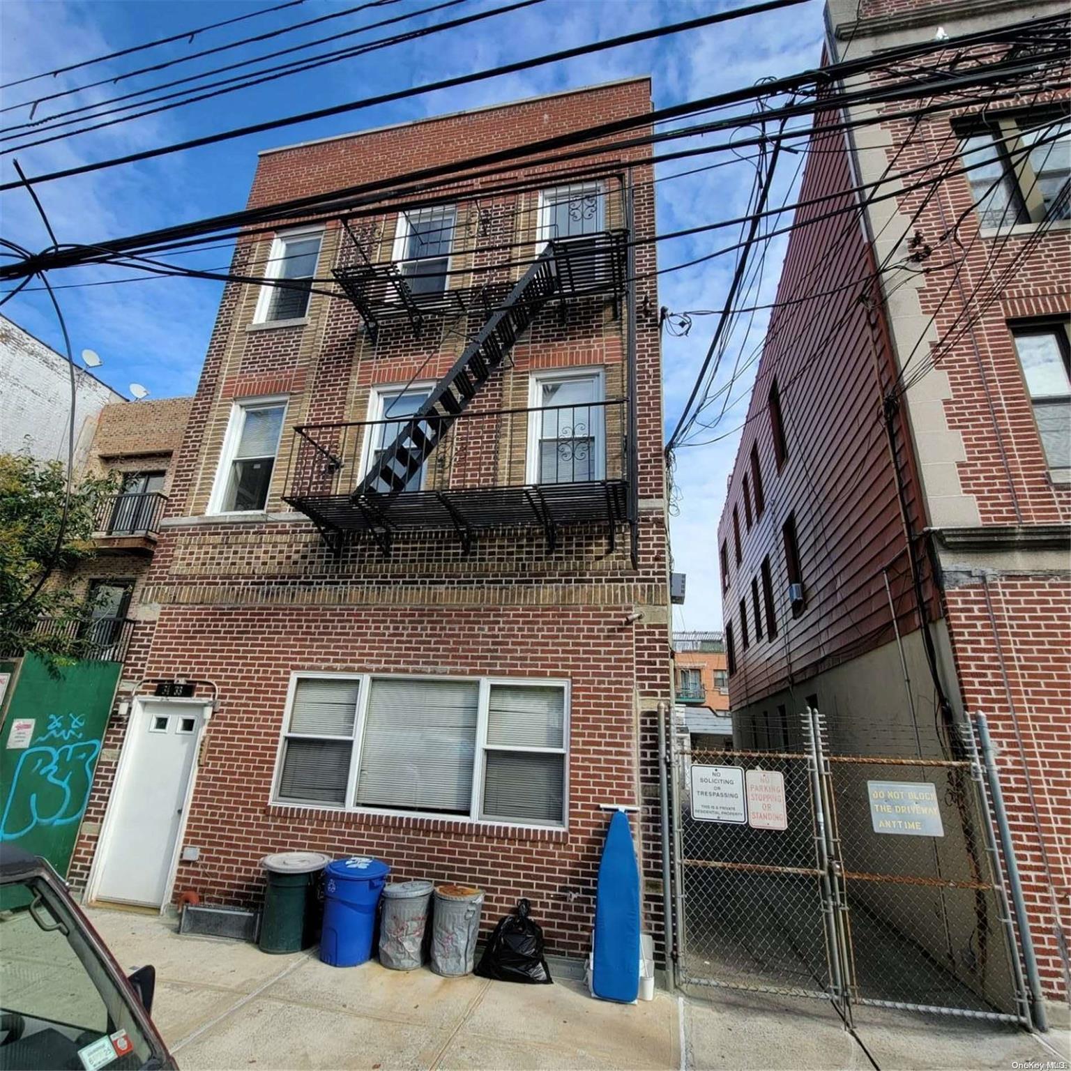 34-33 9 Street Property Photo 1