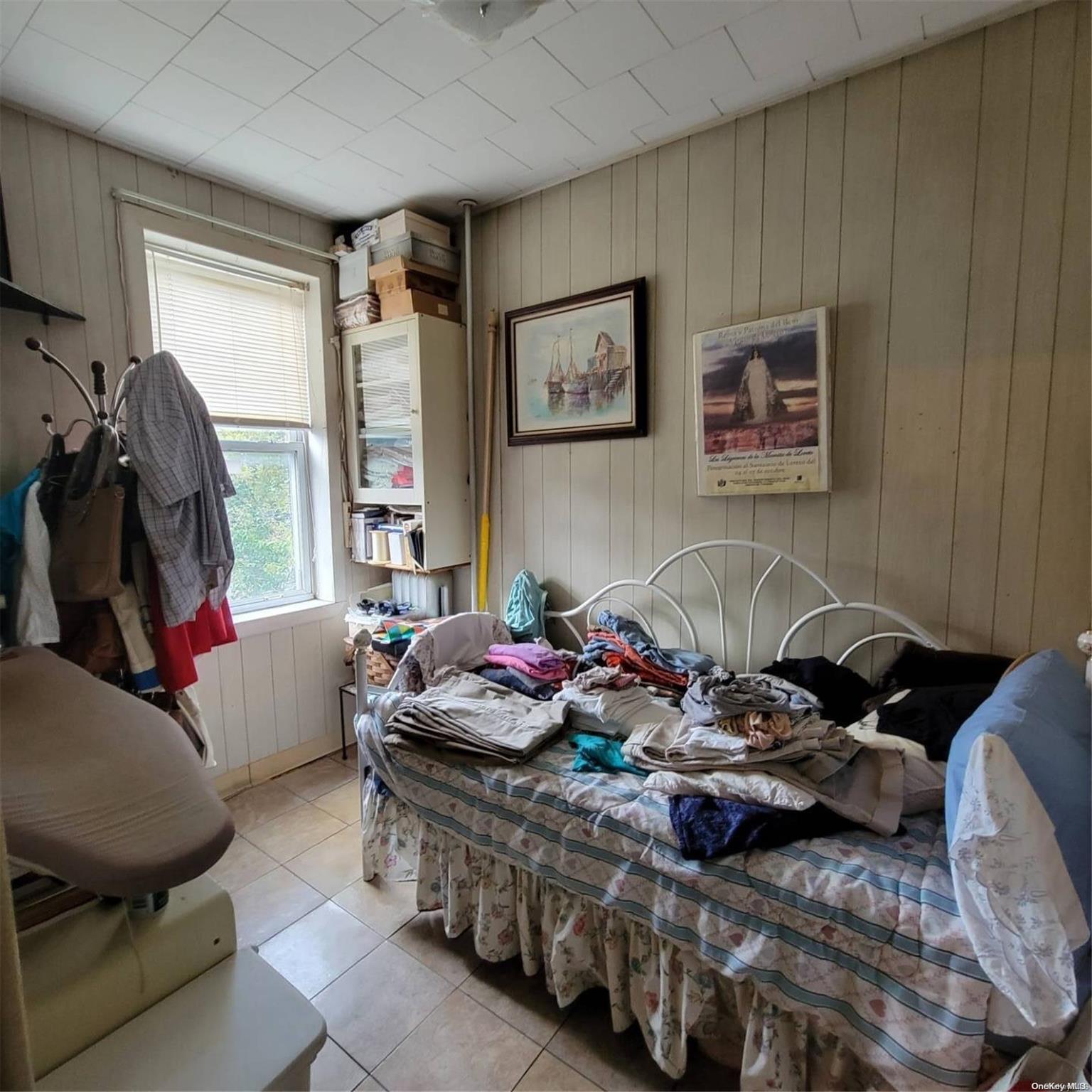 34-33 9 Street Property Photo 20