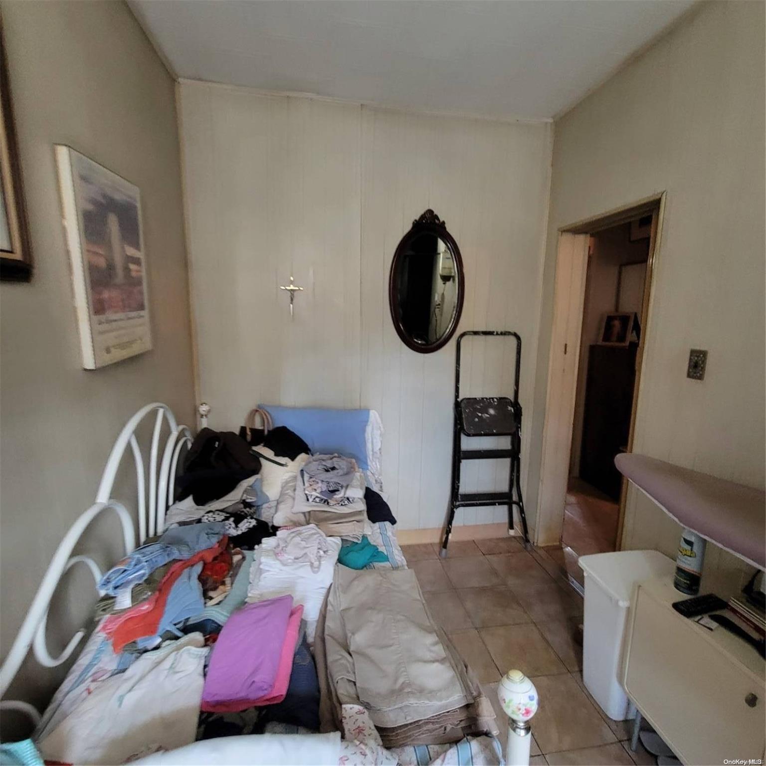 34-33 9 Street Property Photo 28