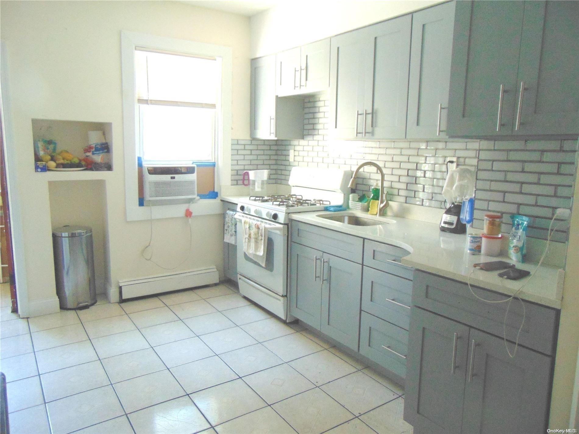 42-87 Hampton Street Property Photo 2