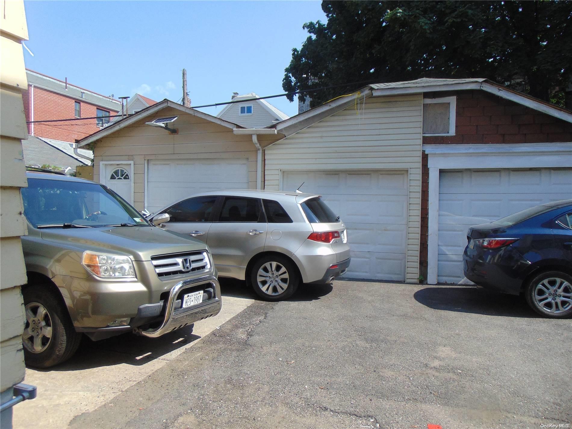 42-87 Hampton Street Property Photo 15
