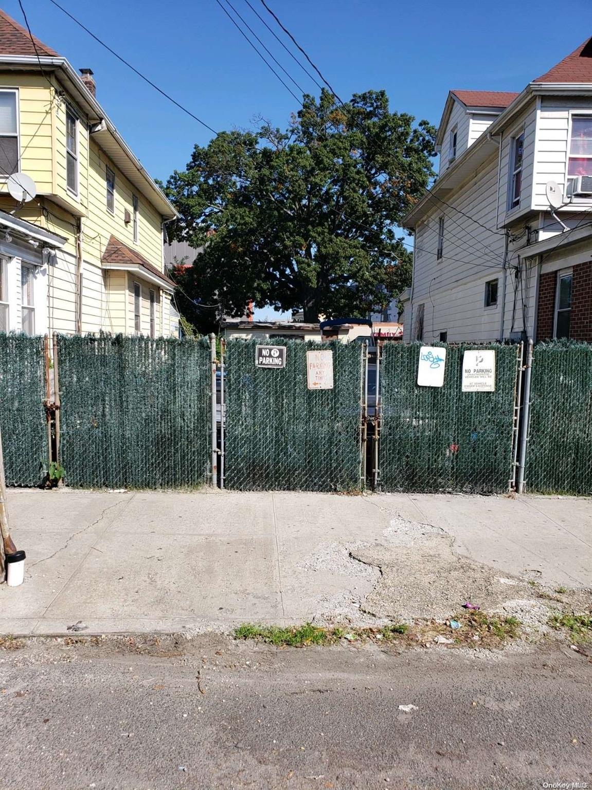 102-37 Remington Street Property Photo 1