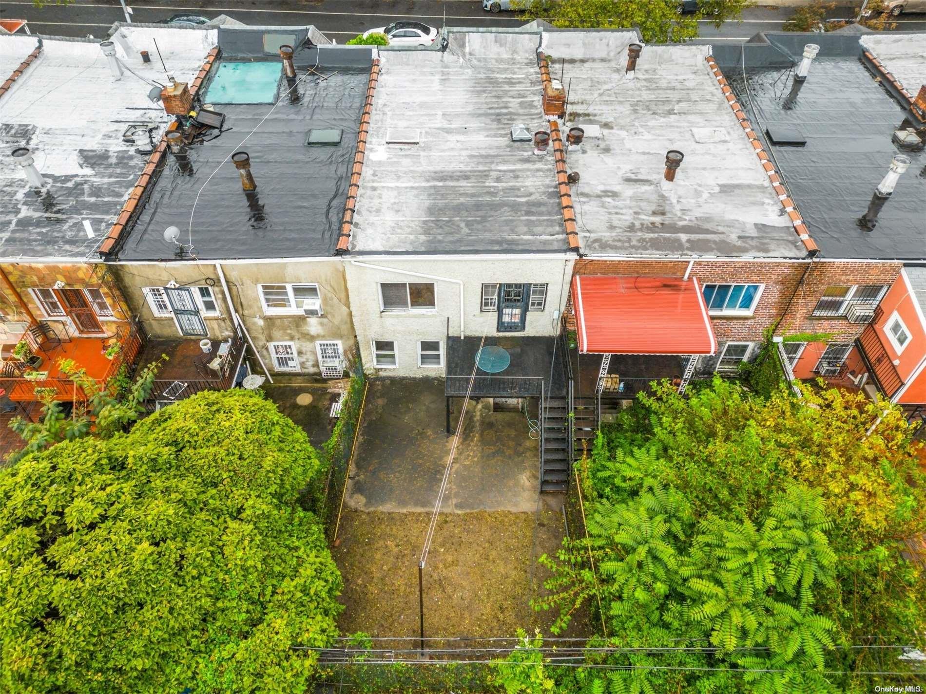 61 E 54th Street Property Photo 16