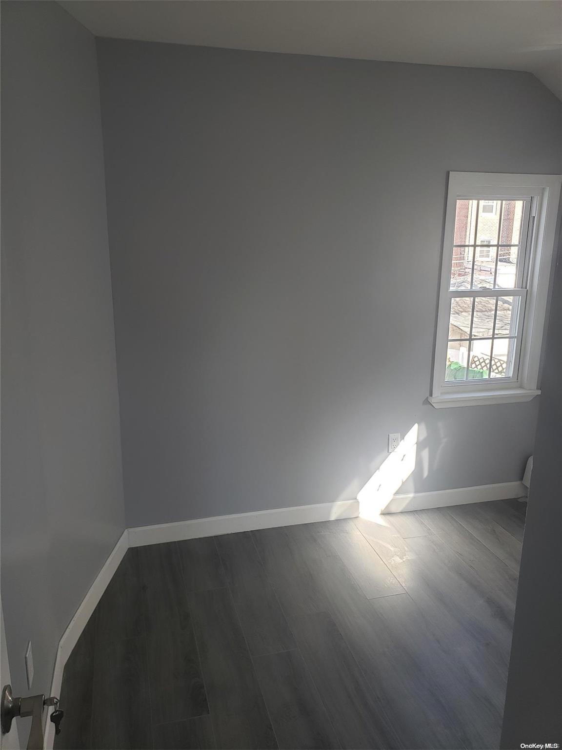 129-13 135th Place Property Photo 15