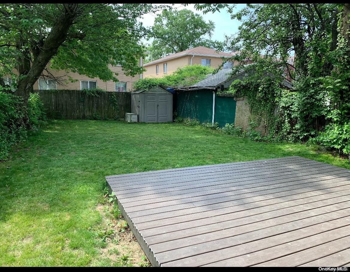 76-22 57th Road Property Photo 2